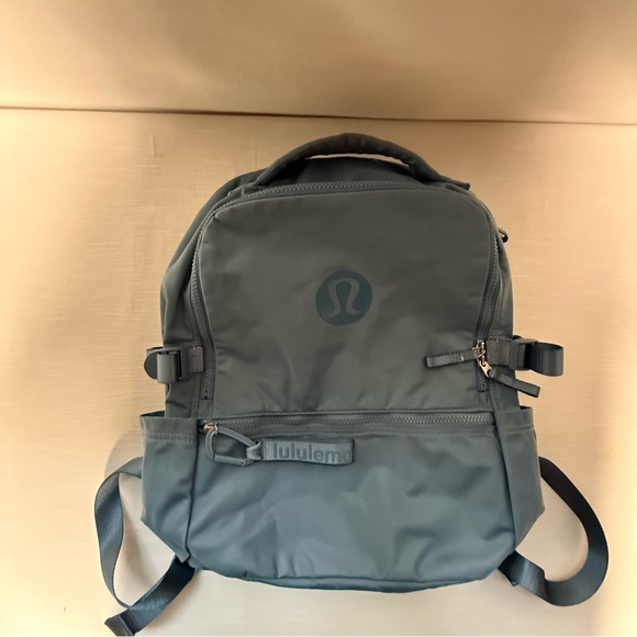 Lululemon Crew 22L Blue Backpack - Picture 2 of 12